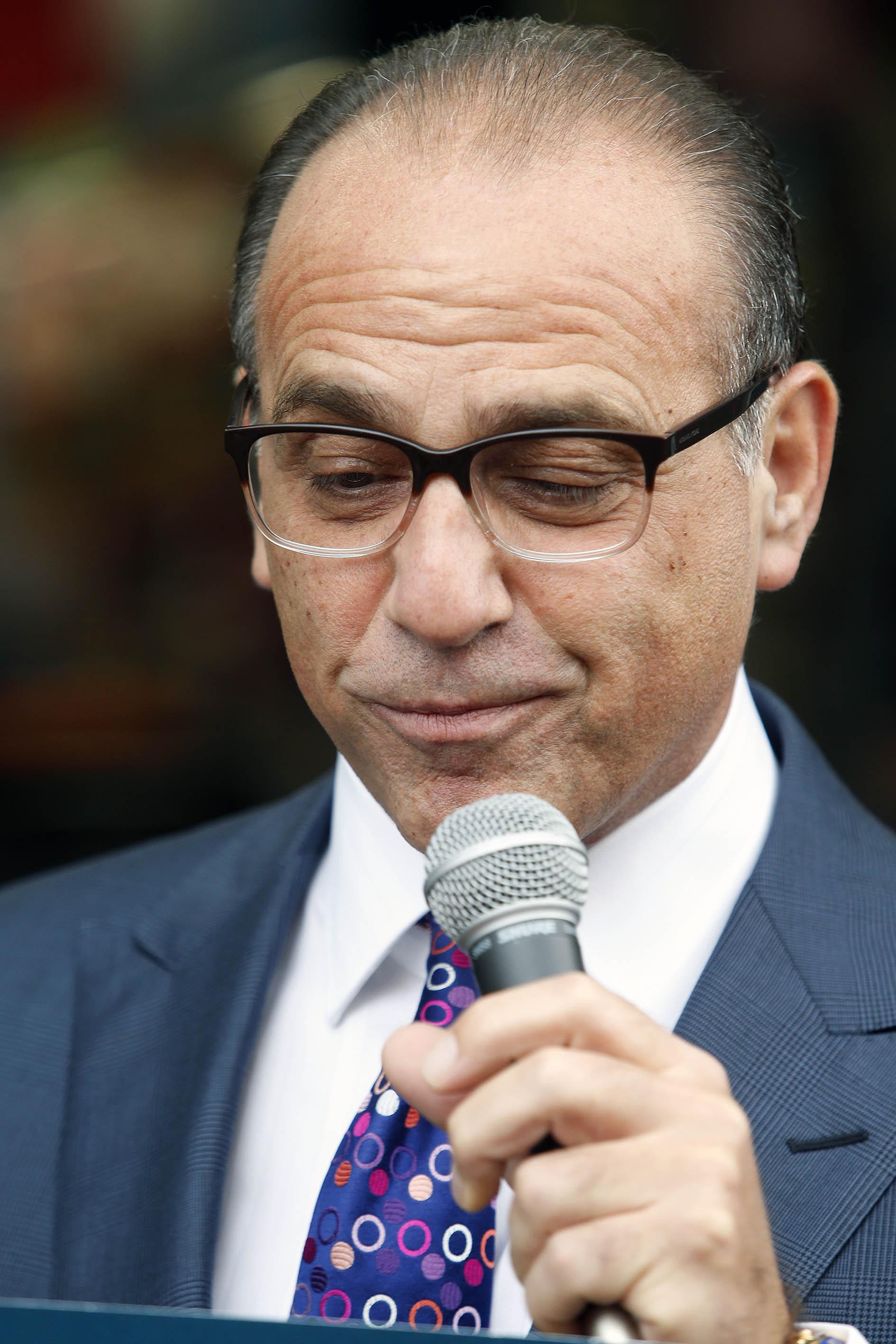 Dragons Den star Theo Paphitis opens Robert Dyas store in Edgware - 3385715