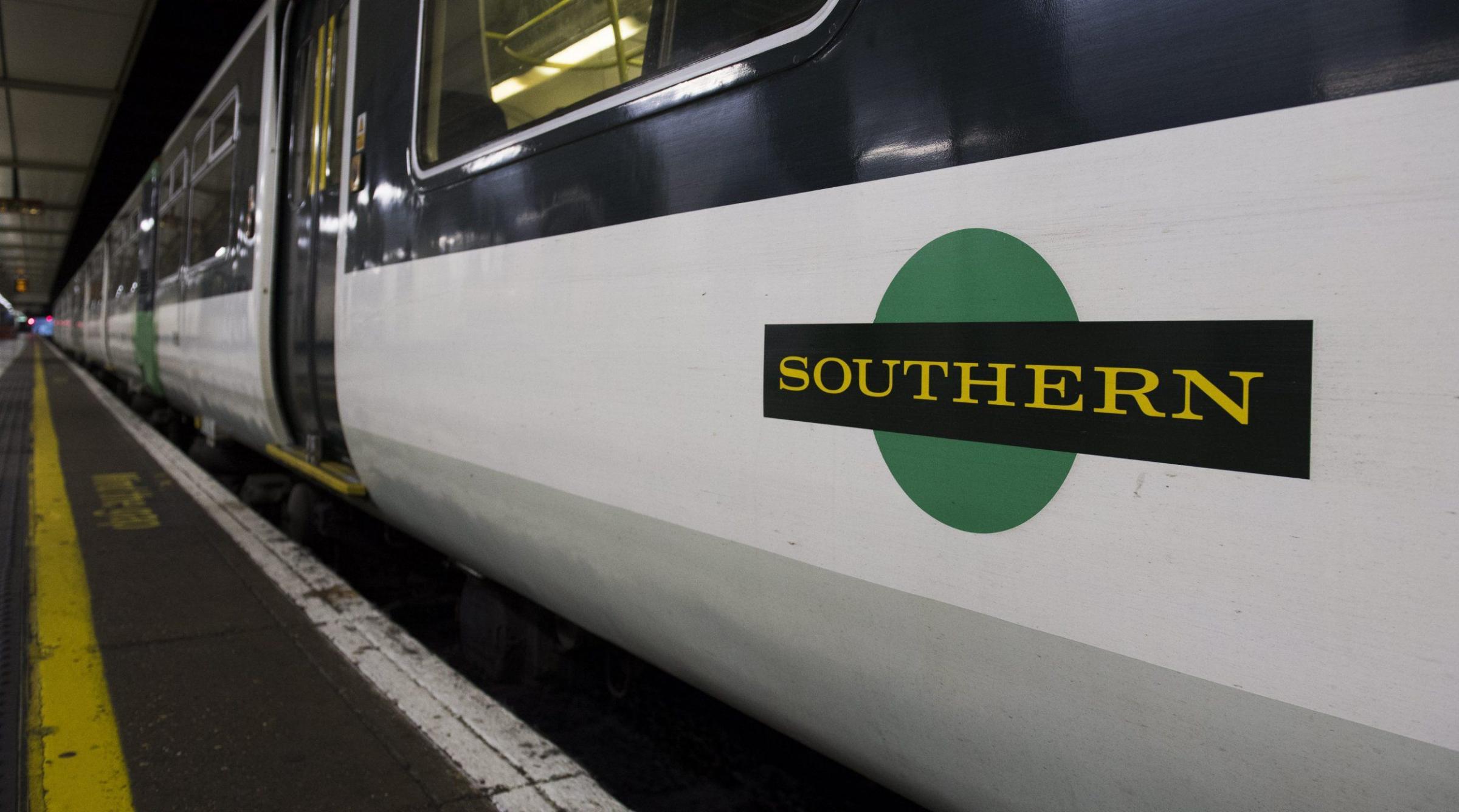RMT votes for 24-hour strike on Southern rail trains - Harrow Times