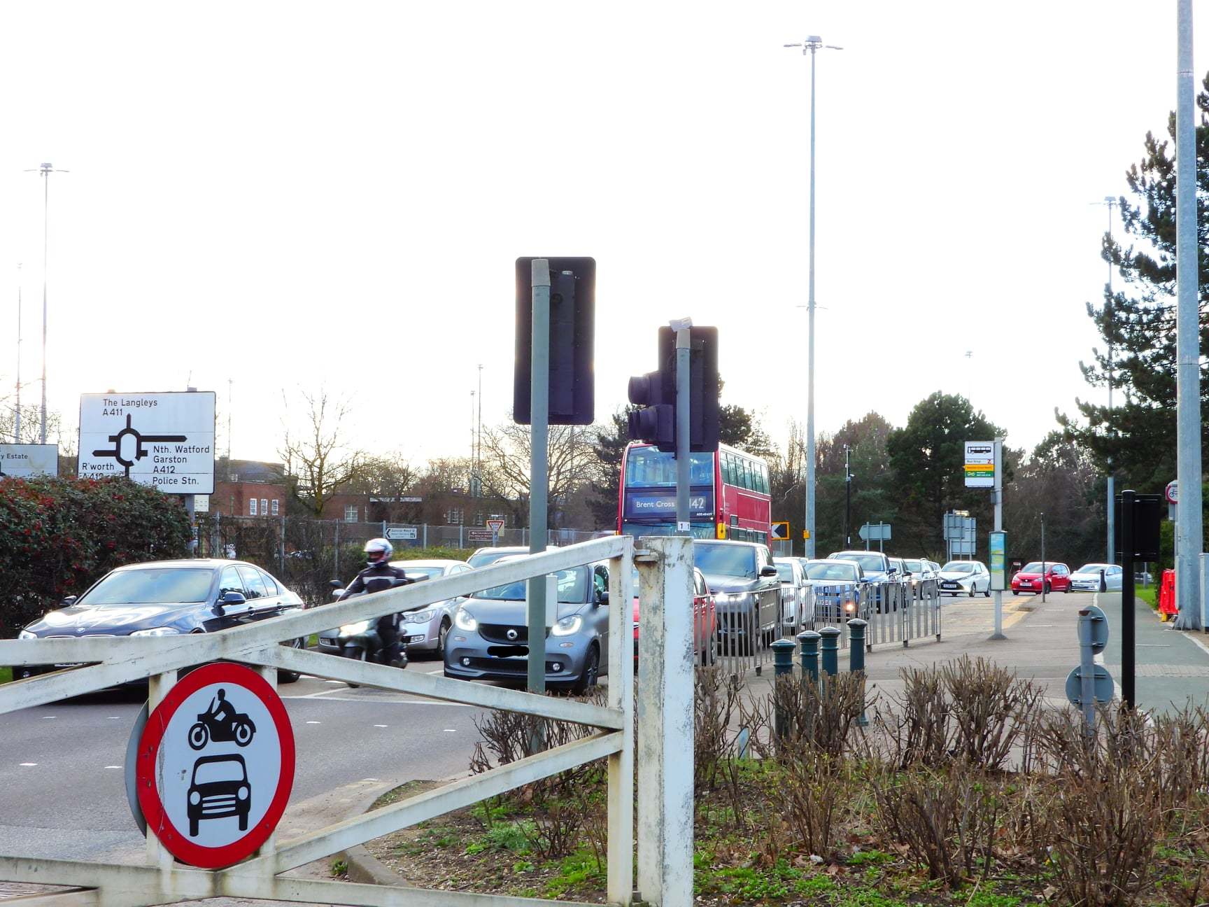 Queuing traffic in Beechen Grove towards the ring road on Saturday. There are similar scenes today. Credit: Stephen Danzing/Watford Observer Camera Club