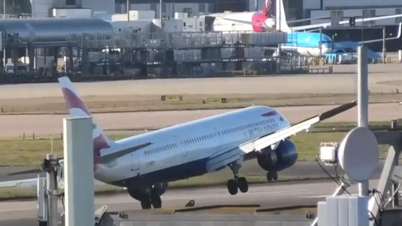 Heathrow Airport livestream goes viral as jets navigate Storm Eunice - see it here - Vimarsana News
