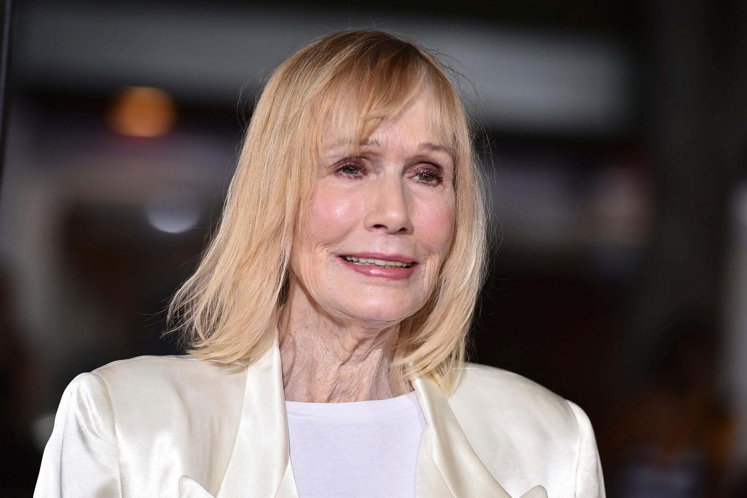 Oscar-nominated MASH actor Sally Kellerman dies at 84 - Vimarsana News