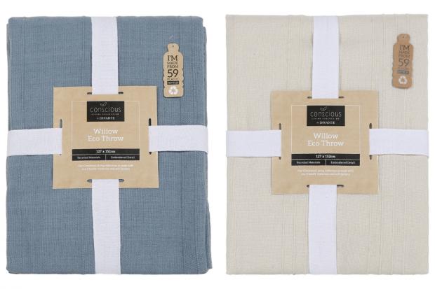 Harrow Times: Willow Eco Throw in Blue (left) and (right) Natural (The Range/Canva)