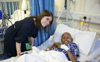 Princess Eugenie visits children at Royal National Orthopaedic Hospital